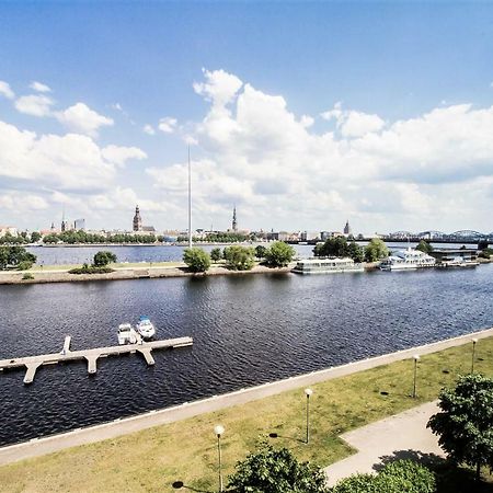 Winwinstay Superior Apartment By River Daugava รีกา ภายนอก รูปภาพ